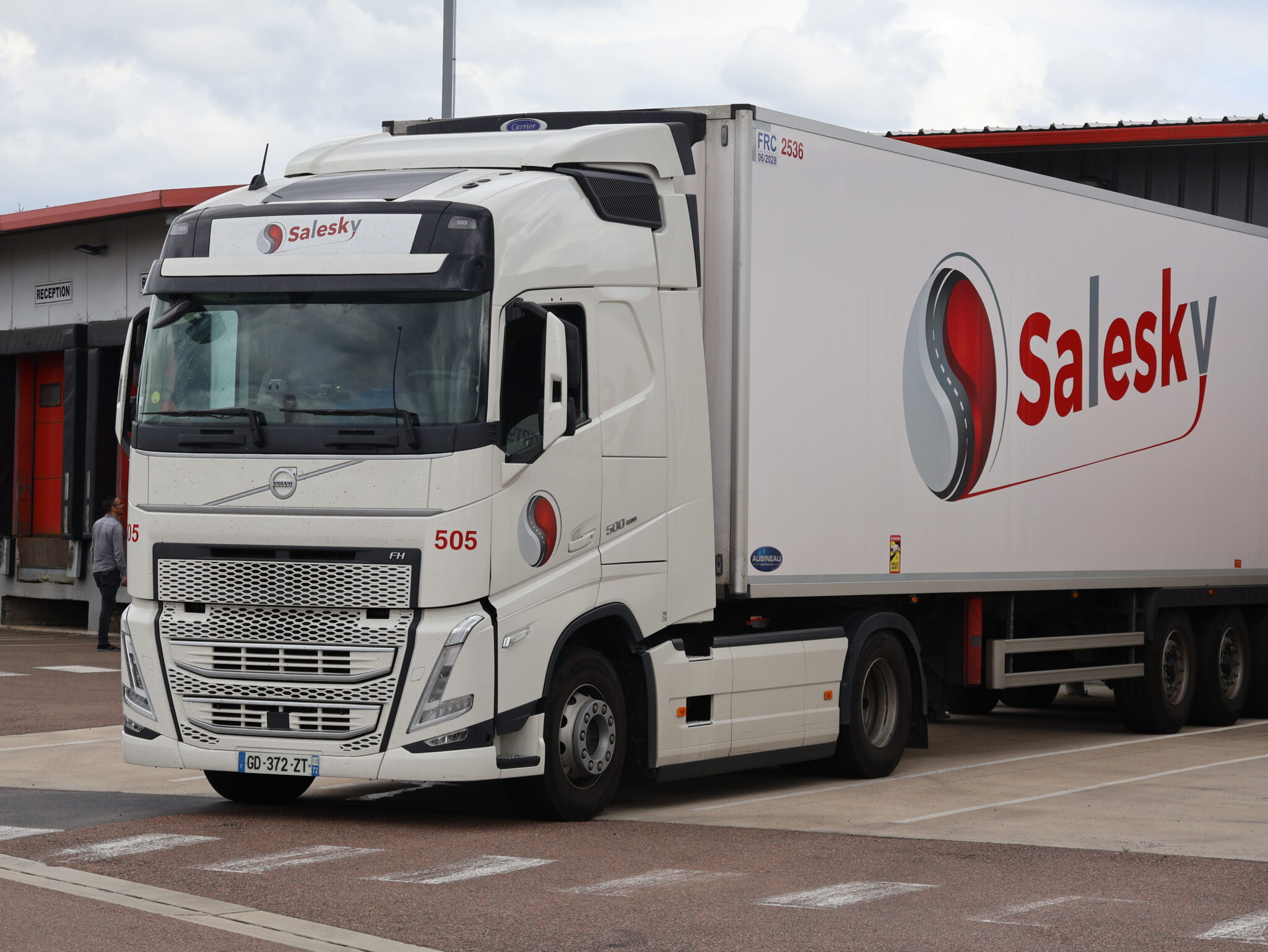 Camion à quai chez Salesky Auvergne